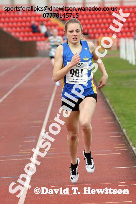 Senior womens 1500 metres, North Eastern Track and Field Champs, Gateshead Stadium. Photo: David T. Hewitson/Sports for All Pics